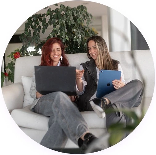 Vanessa García y Ginny Ferraz — Fundadoras de CheckRent